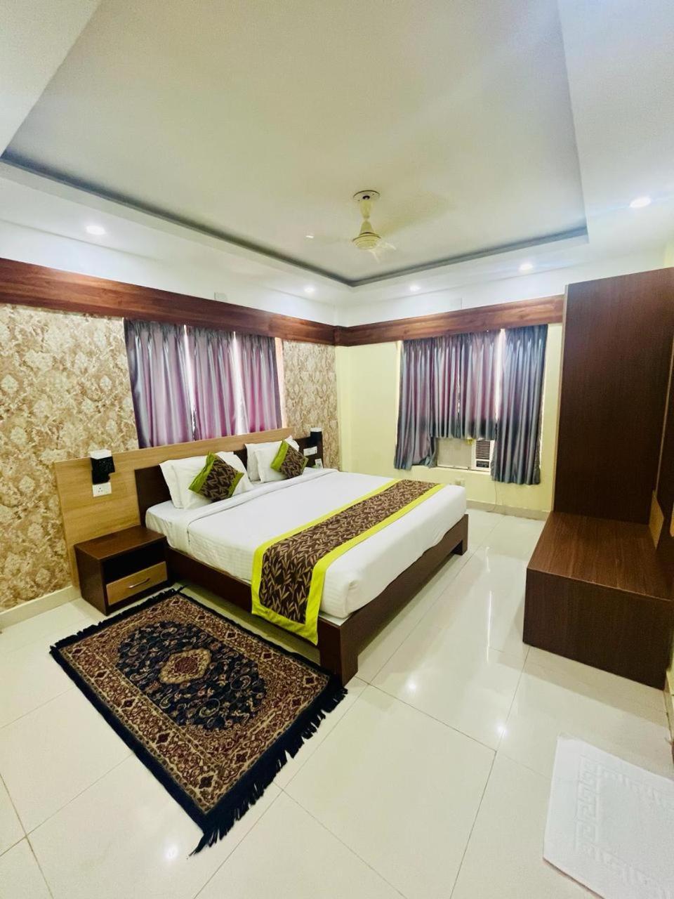 Hotel Four Waves Puri Bagian luar foto