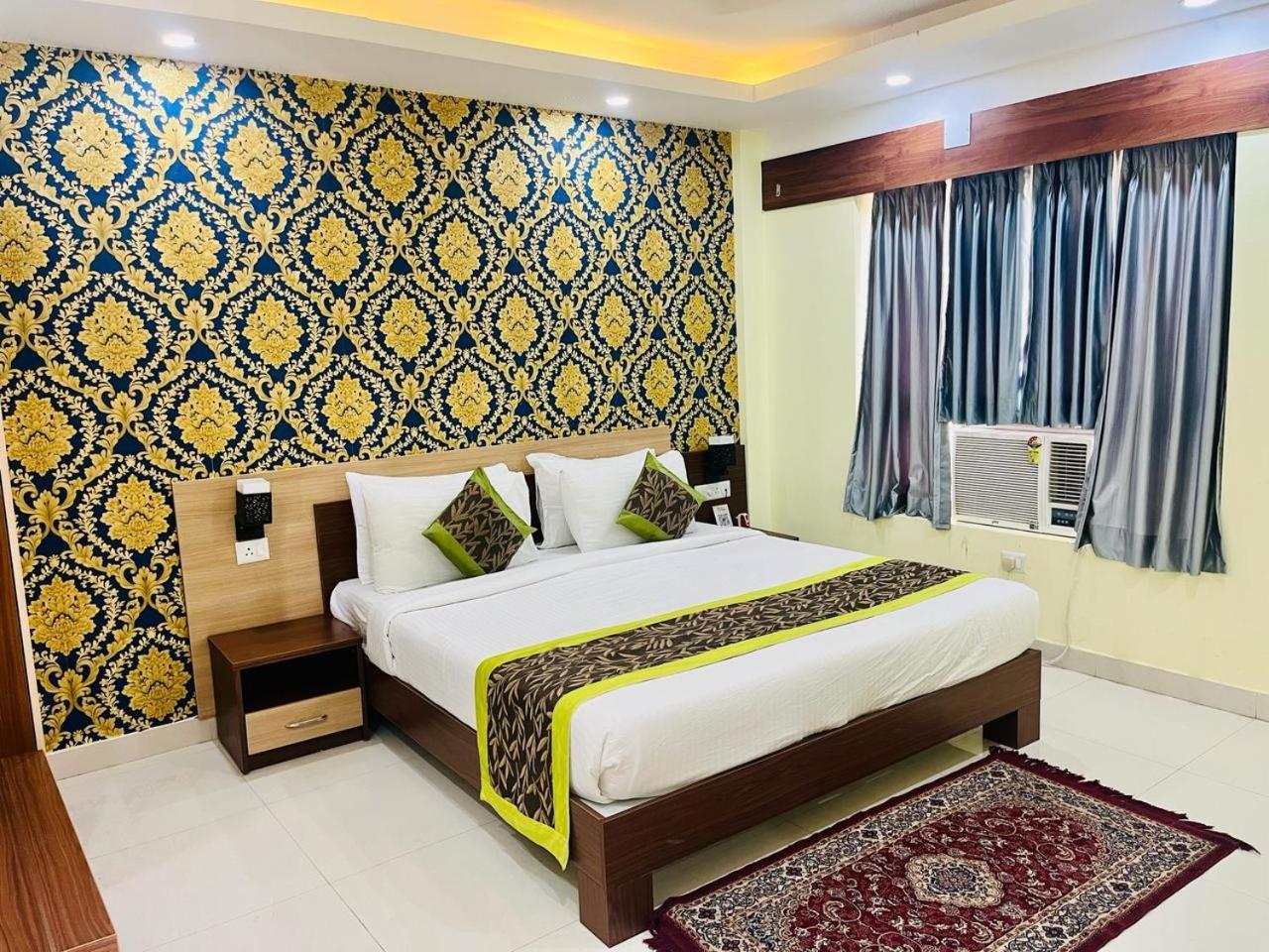 Hotel Four Waves Puri Bagian luar foto