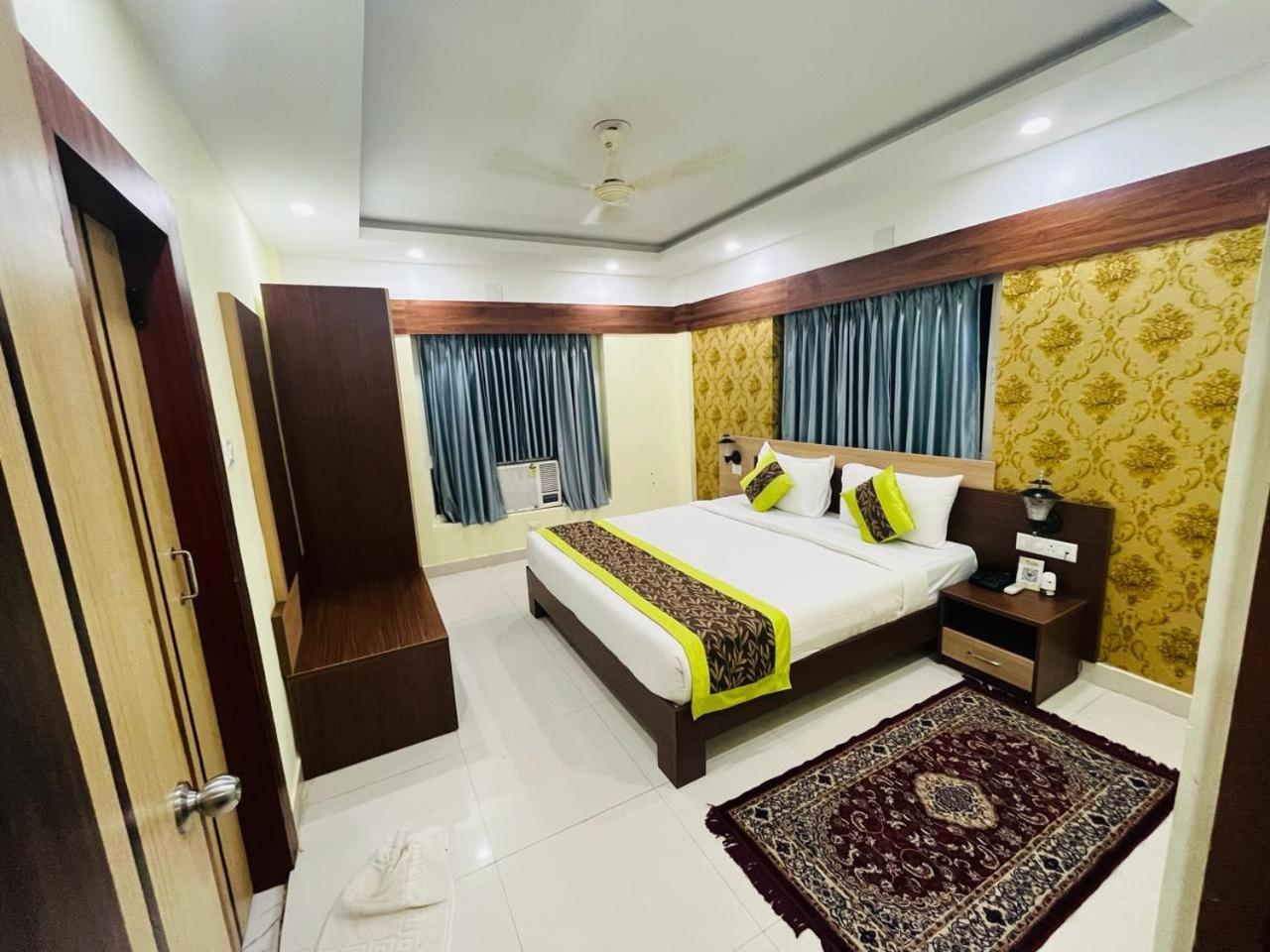 Hotel Four Waves Puri Bagian luar foto